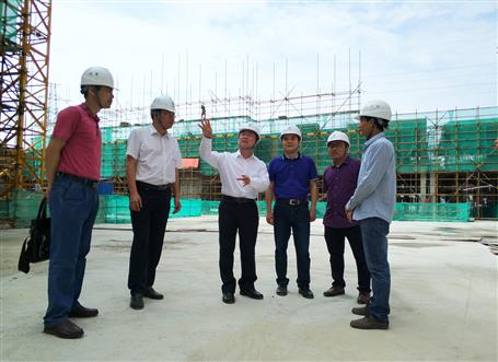 覃振華、劉國江到梧州佛子時(shí)代廣場項(xiàng)目調(diào)研