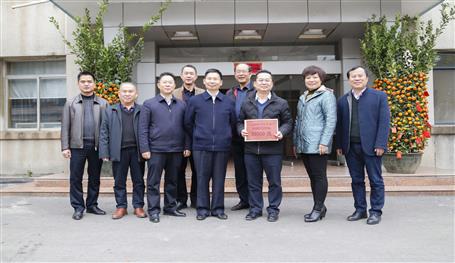 暖心！侯立林到公司送來春節(jié)慰問