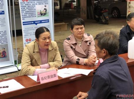 每一本卷宗都是漂亮答案——記廣西勤廉榜樣、梧州市紀(jì)委監(jiān)委第五監(jiān)督檢查室主任李世群