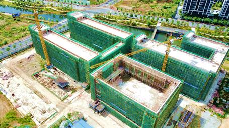 【奮戰(zhàn)三季度 打贏攻堅(jiān)戰(zhàn)】柳州市明德小學(xué)2#、3#教學(xué)樓主體結(jié)構(gòu)通過驗(yàn)收